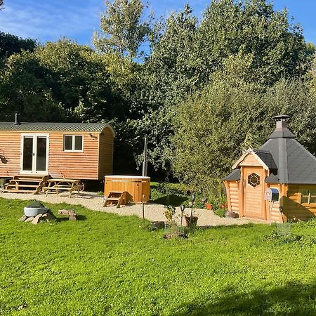 מלון הלסטון Gillan Creek Retreat מראה חיצוני תמונה